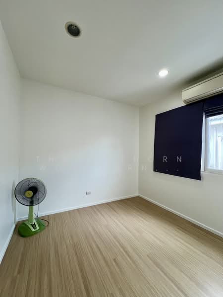 Baan Klang Muang Rama 9 (Motorway), Bangkok, New Bangkok-Chonburi Road, Suan Luang, Bangkok, 3 Bedrooms, 149 sqm, Townhouse For Rent, by Thananthorn Wongvarnkaseam, 500397892 - DDproperty.com