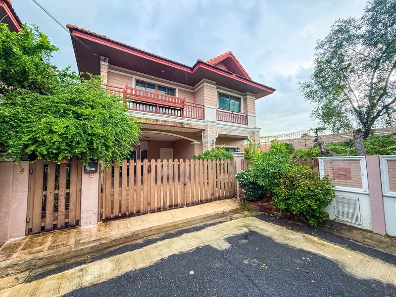 Ban Nonnathi, Nonthaburi, Bang Kruai-Chong Thanom, Mahasawat, Bang Kruai, Nonthaburi, 3 Bedrooms, 201 sqm, Semi-Detached House (Twin House) For Sale, by Araya Chatwarunwong, 500397894 - DDproperty.com