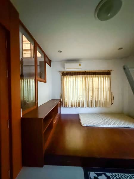 Ban Nonnathi, Nonthaburi, Bang Kruai-Chong Thanom, Mahasawat, Bang Kruai, Nonthaburi, 3 Bedrooms, 201 sqm, Semi-Detached House (Twin House) For Sale, by Araya Chatwarunwong, 500397894 - DDproperty.com