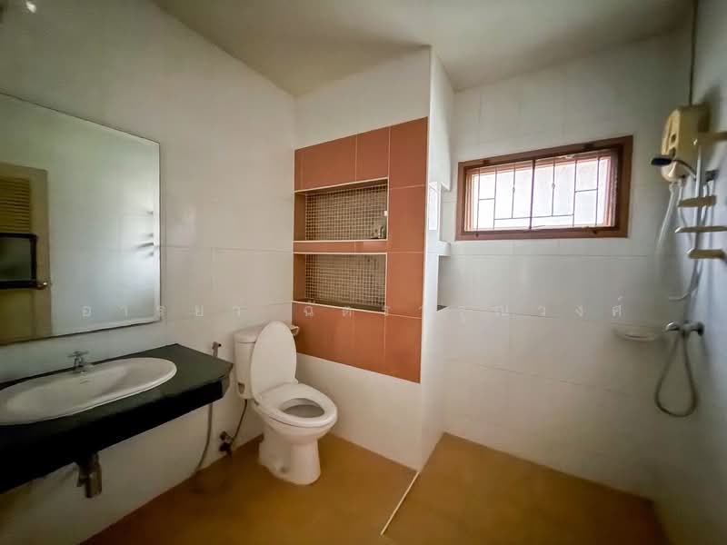 Ban Nonnathi, Nonthaburi, Bang Kruai-Chong Thanom, Mahasawat, Bang Kruai, Nonthaburi, 3 Bedrooms, 201 sqm, Semi-Detached House (Twin House) For Sale, by Araya Chatwarunwong, 500397894 - DDproperty.com