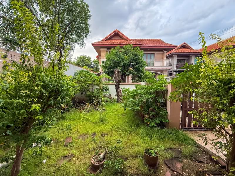 Ban Nonnathi, Nonthaburi, Bang Kruai-Chong Thanom, Mahasawat, Bang Kruai, Nonthaburi, 3 Bedrooms, 201 sqm, Semi-Detached House (Twin House) For Sale, by Araya Chatwarunwong, 500397894 - DDproperty.com
