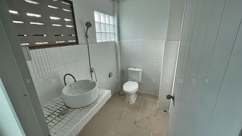 อ่อนนุช, Bangkok, อ่อนนุช, On Nut, Suan Luang, Bangkok, 1 Bedroom, 140 sqm, Townhouse For Rent, by นวพล พิธานวรรณกุล, 500397922 - DDproperty.com
