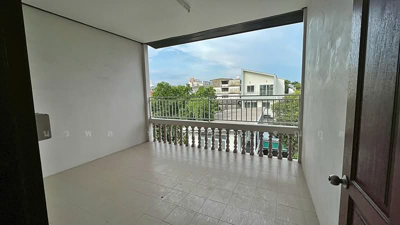 อ่อนนุช, Bangkok, อ่อนนุช, On Nut, Suan Luang, Bangkok, 1 Bedroom, 140 sqm, Townhouse For Rent, by นวพล พิธานวรรณกุล, 500397922 - DDproperty.com