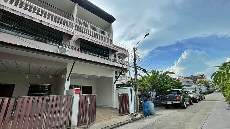 อ่อนนุช, Bangkok, อ่อนนุช, On Nut, Suan Luang, Bangkok, 1 Bedroom, 140 sqm, Townhouse For Rent, by นวพล พิธานวรรณกุล, 500397922 - DDproperty.com