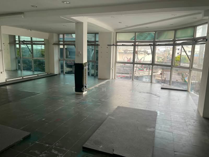 อาคารให้เช่า อ่อนนุช สุขุมวิท : Buildings for rent, On Nut, Sukhumvit, Bangkok, Suan Luang, Bangkok, , 450 sqm, Shophouse For Rent, by TOAH T., 500398006 - DDproperty.com