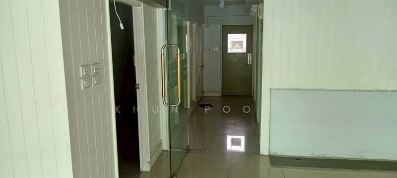 Retail Space for Rent on Main Road in Silom – Sathorn Area (SPSSR283), Bangkok, สีลม, Silom, Bang Rak, Bangkok, , 100 sqm, Retail Space For Rent, by Khun Poon, 500398033 - DDproperty.com