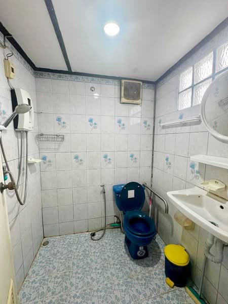 A house for rent near Lanna Hospital, Chiang Mai Rental Price:12,000THB/month Property ID: No.4H184, Chiang Mai, Chang Phuak, Muang Chiang Mai, Chiang Mai, 3 Bedrooms, 180 sqm, Single Detached House For Rent, by Baandeedee Chiangmai, 500398037 - DDproperty.com