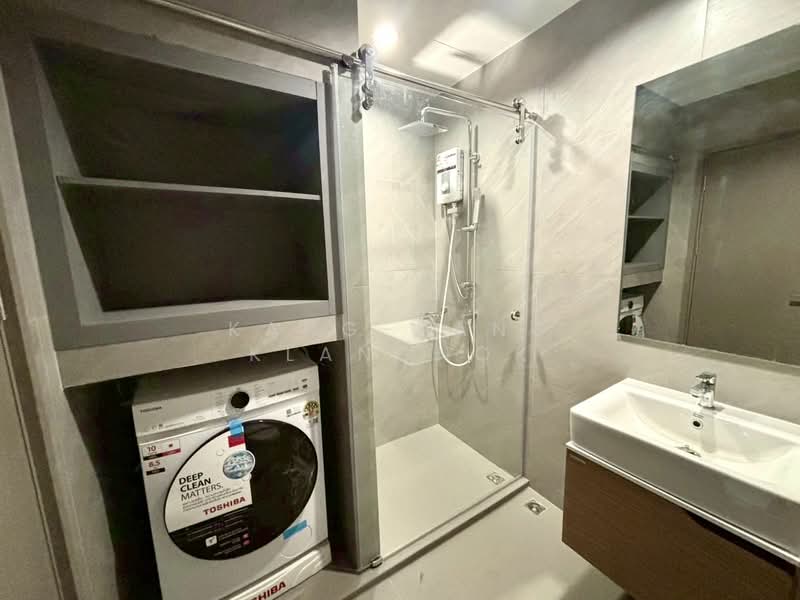 IDEO Sukhumvit Rama 4, Bangkok, Soi Sukhumvit 44, Sukhumvit Road, Phra Kanong, Khlong Toei, Bangkok, 1 Bedroom, 30 sqm, Condo For Rent, by Kang-Kang Klangnok, 500398062 - DDproperty.com