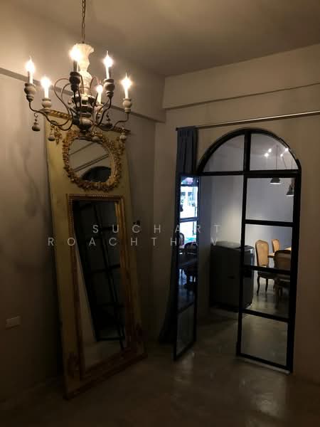 SALE Townhouse 2 Story, 19 sqw, 3 Bedrooms, Asoke Area, Bangkok, Sukhumvit, Khlong Toei, Bangkok, 3 Bedrooms, 150 sqm, Townhouse For Sale, by Suchart Roachthavilit, 500398063 - DDproperty.com