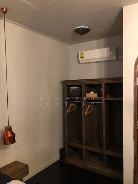 SALE Townhouse 2 Story, 19 sqw, 3 Bedrooms, Asoke Area, Bangkok, Sukhumvit, Khlong Toei, Bangkok, 3 Bedrooms, 150 sqm, Townhouse For Sale, by Suchart Roachthavilit, 500398063 - DDproperty.com