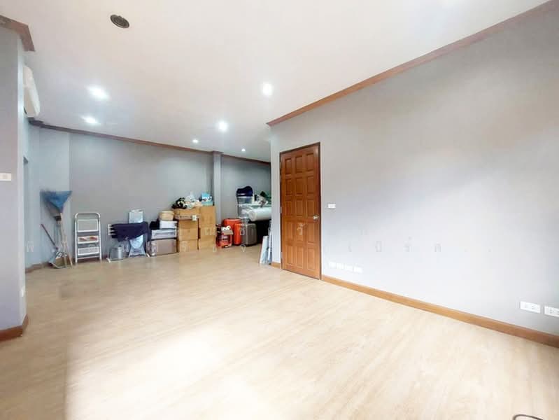 Ladawan Pinklao-Borommaratchachonnani, Bangkok, Borommaratchachonnani Road, Sala Thammasop, Thawi Watthana, Bangkok, 3 Bedrooms, 184 sqm, Single Detached House For Sale, by คุณชัยวัฒน์ พิพัฒน์ศิริขจร (เบิร์ด), 500398077 - DDproperty.com