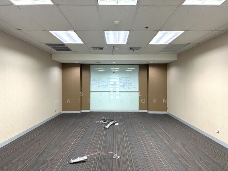 Fully Fitted Office, Just ฿680/sqm,100m to BTS Sala Daeng, Bangkok, Silom, Bang Rak, Bangkok, , 333 sqm, Office Space For Rent, by Sirikul Wattanakorn, 500398079 - DDproperty.com