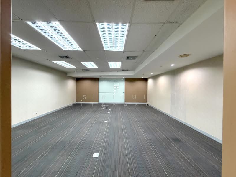 Fully Fitted Office, 680บ./ตร.ม,100ม.จาก BTS ศาลาแดง, กรุงเทพ, สีลม, บางรัก, กรุงเทพ, 333 ตร.ม., สำนักงาน ให้เช่า, โดย Sirikul Wattanakorn, 500398079 - DDproperty.com
