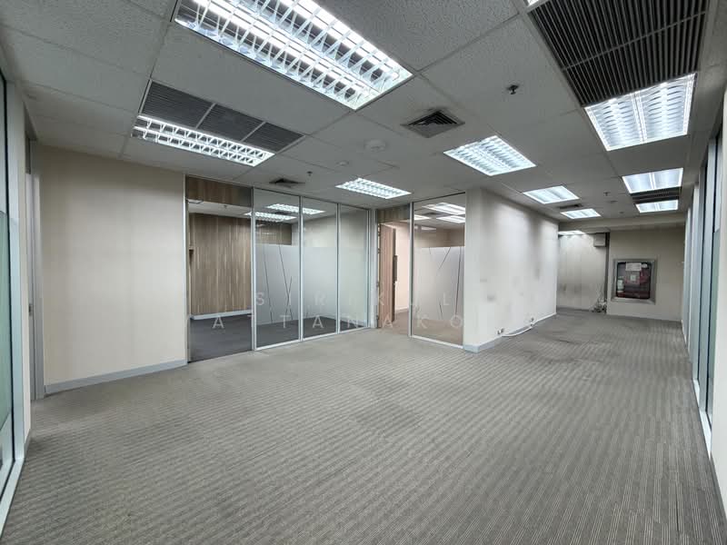 Fully Fitted Office, 680บ./ตร.ม,100ม.จาก BTS ศาลาแดง, กรุงเทพ, สีลม, บางรัก, กรุงเทพ, 333 ตร.ม., สำนักงาน ให้เช่า, โดย Sirikul Wattanakorn, 500398079 - DDproperty.com