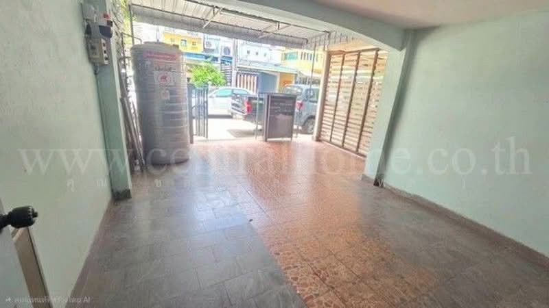 Moobaan KC Ramintra 3 : หมู่บ้านเคซีรามอินทรา 3, กรุงเทพ, ซอยหทัยราษฎร์ 39, สามวาตะวันตก, คลองสามวา, กรุงเทพ, 100 ตร.ม., ทาวน์เฮ้าส์ ขาย, โดย คุณ ชลิตพล ( พล ), 500398098 - DDproperty.com