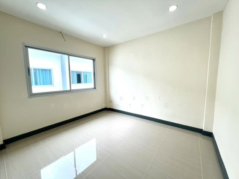 สินทวีแกรนด์วิลล์ ประชาอุทิศ90, Samut Prakan, Ban Khlong Suan, Phra Samut Jadee, Samut Prakan, 3 Bedrooms, 100 sqm, Semi-Detached House (Twin House) For Sale, by The Best Property นิว, 500398100 - DDproperty.com