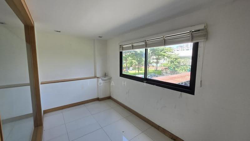 พื้นที่ให้เช่า เพชรบุรี พร้อมพงษ์ : Space for rent in Phetchaburi, Phrom Phong, bangkok, Khlong Tan Nua, Watthana, Bangkok, , 165 sqm, Retail Space For Rent, by TOAH T., 500398178 - DDproperty.com