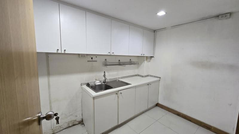 พื้นที่ให้เช่า เพชรบุรี พร้อมพงษ์ : Space for rent in Phetchaburi, Phrom Phong, กรุงเทพ, คลองตันเหนือ, วัฒนา, กรุงเทพ, 165 ตร.ม., พื้นที่ขายของ ให้เช่า, โดย TOAH T., 500398178 - DDproperty.com