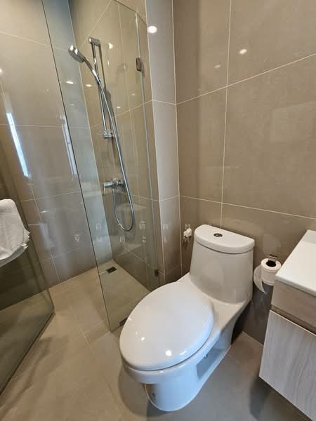 Noble Recole, Bangkok, 77 Soi Sukhumvit 19 Sukhumvit Road, Khlongtoei Nua, Watthana, Bangkok, 2 Bedrooms, 62 sqm, Condo For Rent, by อาทิตยา จินตะเหวก, 500398194 - DDproperty.com