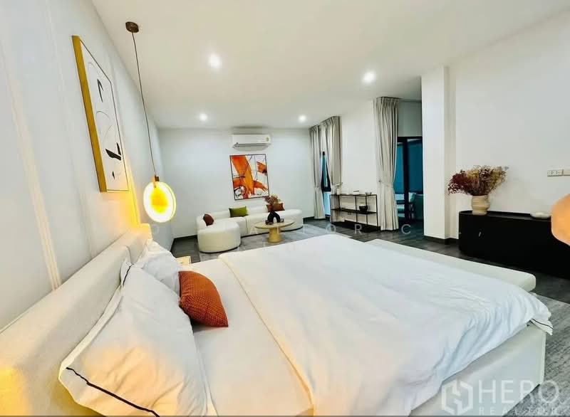 Baan Klang Muang Classe Sukhumvit 77, Bangkok, Soi On Nut 21, Suan Luang, Bangkok, 3 Bedrooms, 228 sqm, Single Detached House For Rent, by Hero Realtor Co., Ltd., 500398218 - DDproperty.com