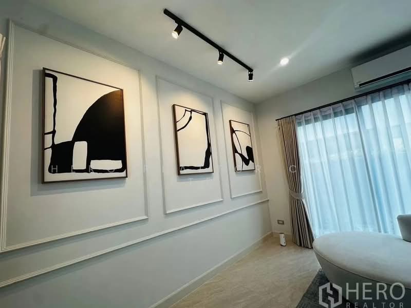 Baan Klang Muang Classe Sukhumvit 77 : บ้านกลางเมือง คลาสเซ่ สุขุมวิท 77, กรุงเทพ, ซอยอ่อนนุช 21, สวนหลวง, กรุงเทพ, 228 ตร.ม., บ้านเดี่ยว ให้เช่า, โดย Hero Realtor Co., Ltd., 500398218 - DDproperty.com
