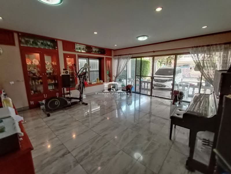 46015 - บ้านเดี่ยว 2 ชั้น หลังใหญ่ริมทะเลสาป ชลลดา รามอินทรา (L&H) ใกล้แฟชั่นไอส์แลนด์, Bangkok, เลียบกาญจนาภิเษก, Khan Na Yao, Bangkok, 3 Bedrooms, 450 sqm, Single Detached House For Sale, by Forbest Properties Co., Ltd., 500398223 - DDproperty.com