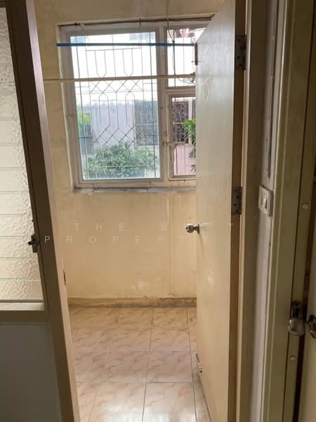 Baan Eua-Athorn Romklao 1-6, Bangkok, Kheha Rom Klao Road, Khlong Song Ton Nun, Lat Krabang, Bangkok, 1 Bedroom, 33 sqm, Condo For Sale, by The Best Property โดนัท, 500398232 - DDproperty.com