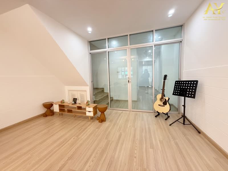 Moobaan Sena Villa 84, Bangkok, Khlong Chan, Bang Kapi, Bangkok, 3 Bedrooms, 98 sqm, Townhouse For Sale, by ณัฎฐ์ ยศขุน, 500398271 - DDproperty.com