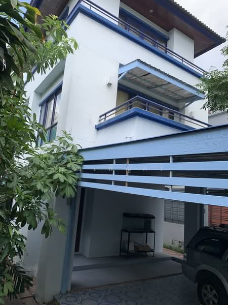 ขาย/ให้เช่า บ้านเดี่ยว 3 ชั้น 53 ตร.ว. หมู่บ้านพิมาน เฉลิมพระเกียรติ ร.9 ซอย 28 ใกล้สวนหลวง ร.9, Bangkok, Nong Bon, Prawet, Bangkok, 4 Bedrooms, 208 sqm, Single Detached House For Rent, by คุณเพ็ญศรี, 500398305 - DDproperty.com