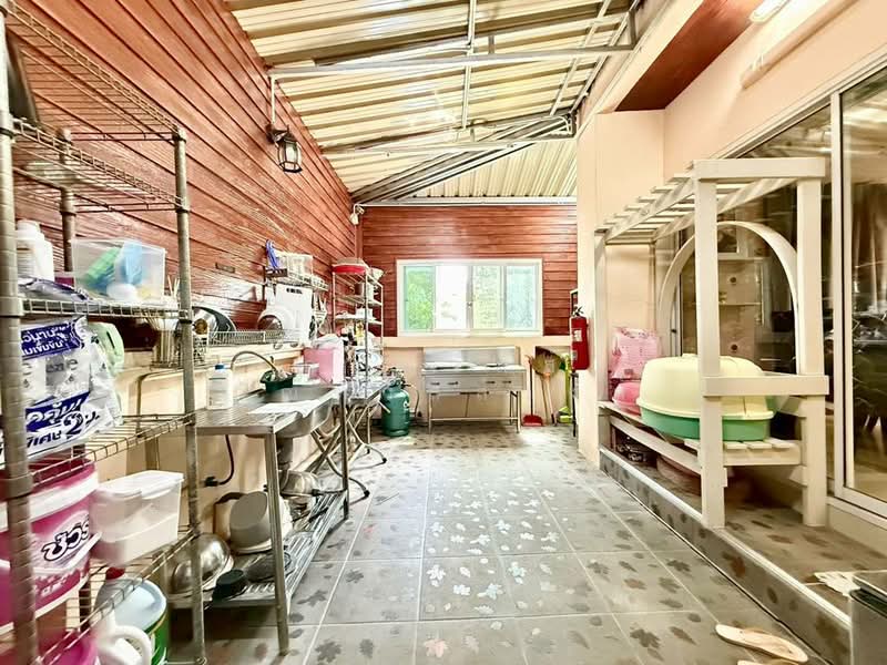 ขาย ทาวน์โฮม 3 ชั้น หลังมุม ซอยประชาราษฎร์ 16/1 เมืองนนทบุรี, Nonthaburi, Talat Kwan, Muang Nonthaburi, Nonthaburi, 4 Bedrooms, 240 sqm, Townhouse For Sale, by กรณวัสส์ กัณฑวัสส์วงส์, 500398317 - DDproperty.com