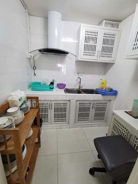 ตึกเเถวเพรชบุรี, Bangkok, เพรชบุรี, Bang Kapi, Huai Khwang, Bangkok, , 336 sqm, Shophouse For Sale, by Super B Estate Co., Ltd, 500398322 - DDproperty.com