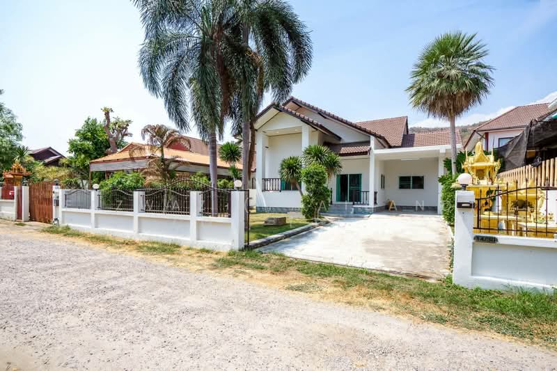 บ้านชั้นเดียว 3 ห้องนอน สมอโพรง หัวหิน 178 ตร.ม. ทำเลเมืองน่าอยู่, ประจวบคีรีขันธ์, หัวหิน, ประจวบคีรีขันธ์, 178 ตร.ม., บ้านเดี่ยว ขาย, โดย Fazwaz (Thailand) Co., Ltd., 500398344 - DDproperty.com