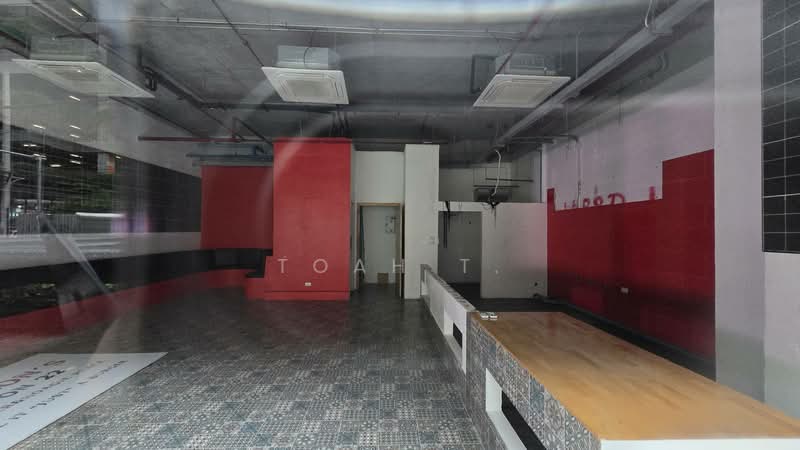 พื้นที่ให้เช่า พร้อมพงษ์ สุขุมวิท : Space for rent in Phrom Phong, Sukhumvit., กรุงเทพ, คลองเตย, กรุงเทพ, 42 ตร.ม., พื้นที่ขายของ ให้เช่า, โดย TOAH T., 500398355 - DDproperty.com