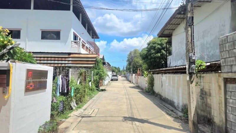 ที่ดินพร้อมสิ่งปลูกสร้าง หอพัก เพชรเกษม 81 บางบอน 5, Bangkok, ถนนมาเจริญ, Nong Kham, Nong Khaem, Bangkok, , 216 sqm, Land For Sale, by คุณ ชลิตพล ( พล ), 500398361 - DDproperty.com
