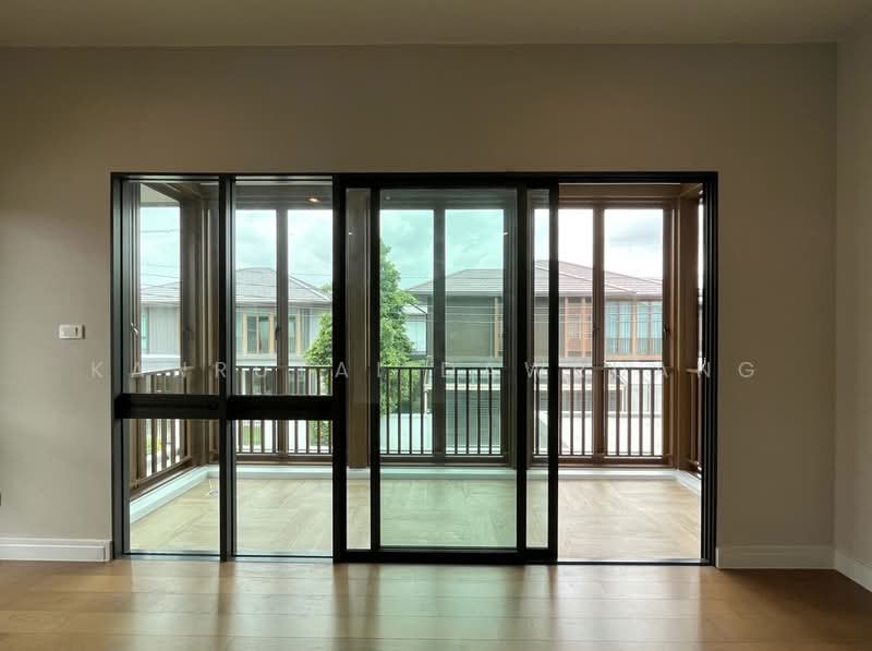 Burasiri Pattanakarn, Bangkok, New Pattanakarn Road, Prawet, Bangkok, 4 Bedrooms, 210 sqm, Single Detached House For Sale, by Kanrutai Dawruang, 500398410 - DDproperty.com