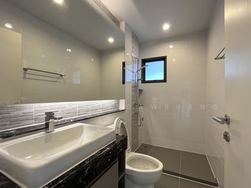 Burasiri Pattanakarn, Bangkok, New Pattanakarn Road, Prawet, Bangkok, 4 Bedrooms, 210 sqm, Single Detached House For Sale, by Kanrutai Dawruang, 500398410 - DDproperty.com