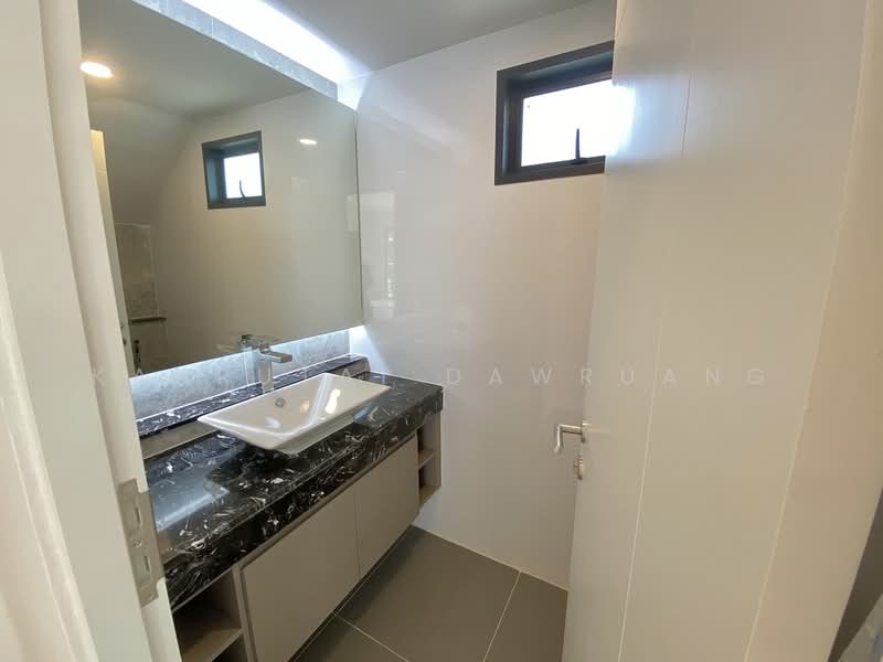 Burasiri Pattanakarn, Bangkok, New Pattanakarn Road, Prawet, Bangkok, 4 Bedrooms, 210 sqm, Single Detached House For Sale, by Kanrutai Dawruang, 500398410 - DDproperty.com