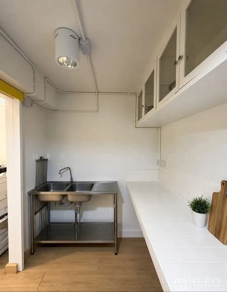 For Rent Office Space 100 sq.m. in Phaya Thai near BTS Ari HRE01000, Bangkok, Samsen Nai, Phaya Thai, Bangkok, , 100 sqm, Office Space For Rent, by Hero Realtor Co., Ltd., 500398428 - DDproperty.com