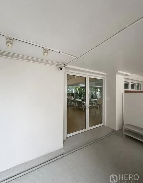 For Rent Office Space 100 sq.m. in Phaya Thai near BTS Ari HRE01000, Bangkok, Samsen Nai, Phaya Thai, Bangkok, , 100 sqm, Office Space For Rent, by Hero Realtor Co., Ltd., 500398428 - DDproperty.com