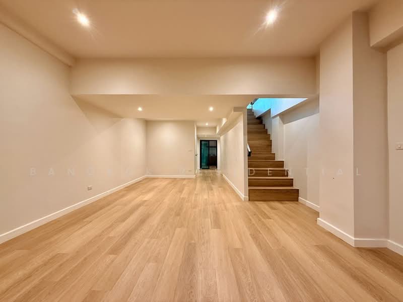 Regent 71 Place, Bangkok, Phra Kanong Nua, Watthana, Bangkok, 5 Bedrooms, 350 sqm, Townhouse For Rent, by Bangkok Residential, 500398486 - DDproperty.com