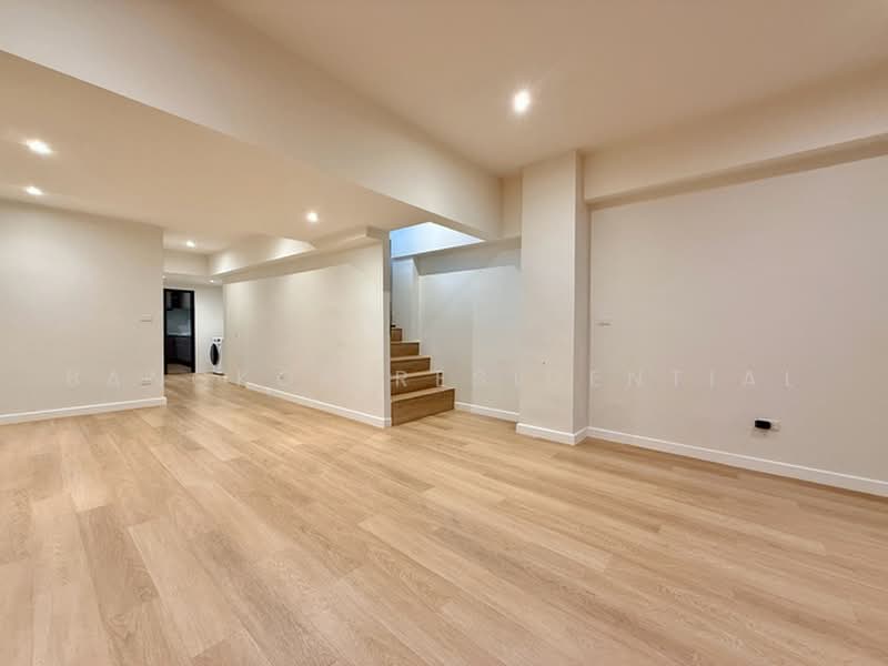 Regent 71 Place, Bangkok, Phra Kanong Nua, Watthana, Bangkok, 5 Bedrooms, 350 sqm, Townhouse For Rent, by Bangkok Residential, 500398486 - DDproperty.com