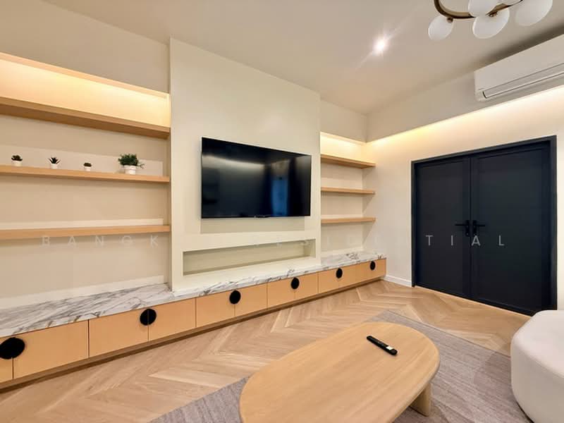 Regent 71 Place, Bangkok, Phra Kanong Nua, Watthana, Bangkok, 5 Bedrooms, 350 sqm, Townhouse For Rent, by Bangkok Residential, 500398486 - DDproperty.com