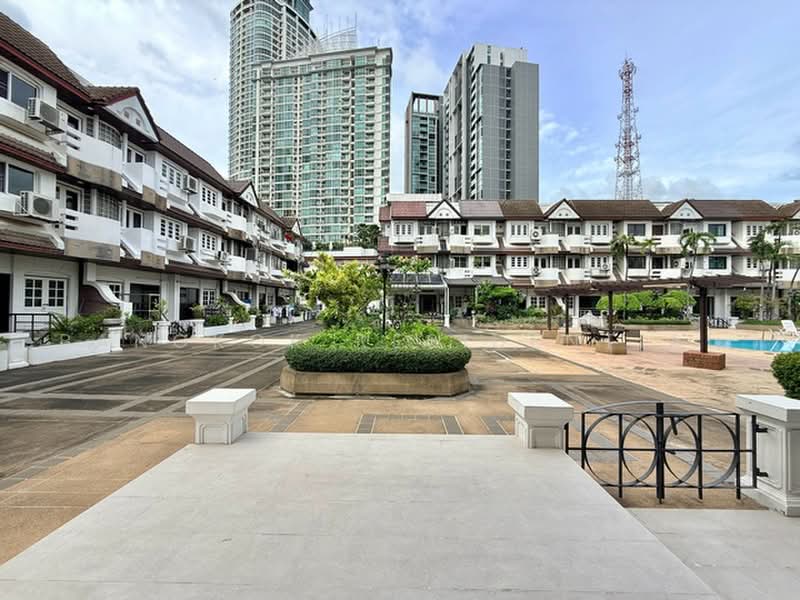 Regent 71 Place, Bangkok, Phra Kanong Nua, Watthana, Bangkok, 5 Bedrooms, 350 sqm, Townhouse For Rent, by Bangkok Residential, 500398486 - DDproperty.com