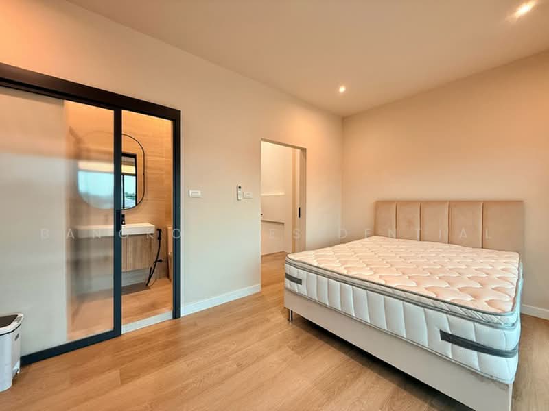 Regent 71 Place, Bangkok, Phra Kanong Nua, Watthana, Bangkok, 5 Bedrooms, 350 sqm, Townhouse For Rent, by Bangkok Residential, 500398486 - DDproperty.com