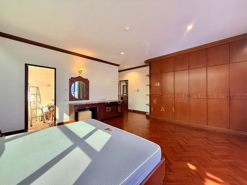 NL Residence, Bangkok, 78 Soi Sukhumvit 21, Khlongtoei Nua, Watthana, Bangkok, 3 Bedrooms, 285 sqm, Apartment For Rent, by Bangkok Residential, 500398492 - DDproperty.com