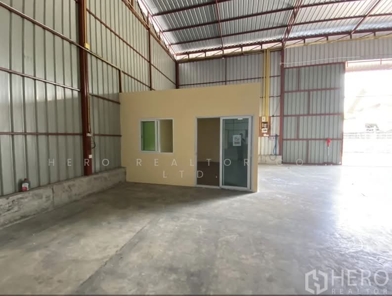 For rent Warehouse 300 sq.m. in Nawamin, Bueng Kum, Bangkok HRE01005, Bangkok, Nawamin, Bueng Kum, Bangkok, , 300 sqm, Warehouse/Factory For Rent, by Hero Realtor Co., Ltd., 500398506 - DDproperty.com