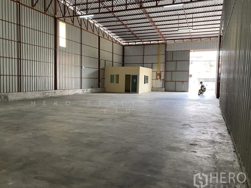 For rent Warehouse 300 sq.m. in Nawamin, Bueng Kum, Bangkok HRE01005, กรุงเทพ, นวมินทร์, บึงกุ่ม, กรุงเทพ, 300 ตร.ม., โกดัง-โรงงาน ให้เช่า, โดย Hero Realtor Co., Ltd., 500398506 - DDproperty.com