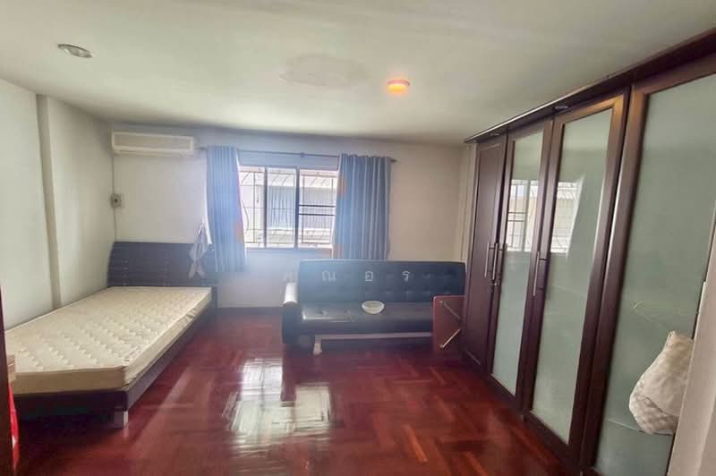 Supalai Ville Ratchada 32, Bangkok, Ratchadaphisek Road, Chan Kasem, Chatuchak, Bangkok, 4 Bedrooms, 135 sqm, Single Detached House For Sale, by คุณอร, 500398509 - DDproperty.com
