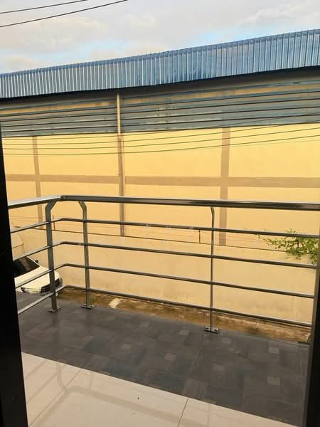 โกดัง พร้อมออฟฟิศ ให้เช่า 415 ตรม. บางน้ำจืด สมุทรสาคร บางบอน (TW8-22826), Samut Sakhon, Bang Nam Chut, Muang Samut Sakhon, Samut Sakhon, , 415 sqm, Warehouse/Factory For Rent, by ณภัทร พรสิริเมธากุล, 500398549 - DDproperty.com
