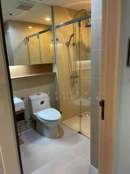 15 Sukhumvit Residences, Bangkok, Soi Sukhumvit 15, Khlongtoei Nua, Watthana, Bangkok, Studio, 28 sqm, Condo For Sale, by Nissita Jitreengam, 500398586 - DDproperty.com